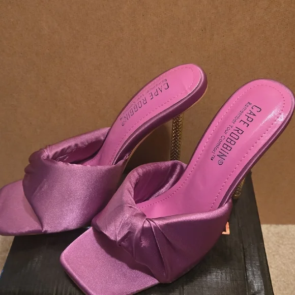 Cape Robbin Satin Heels with Gold Stiletto - Picture 6 of 7